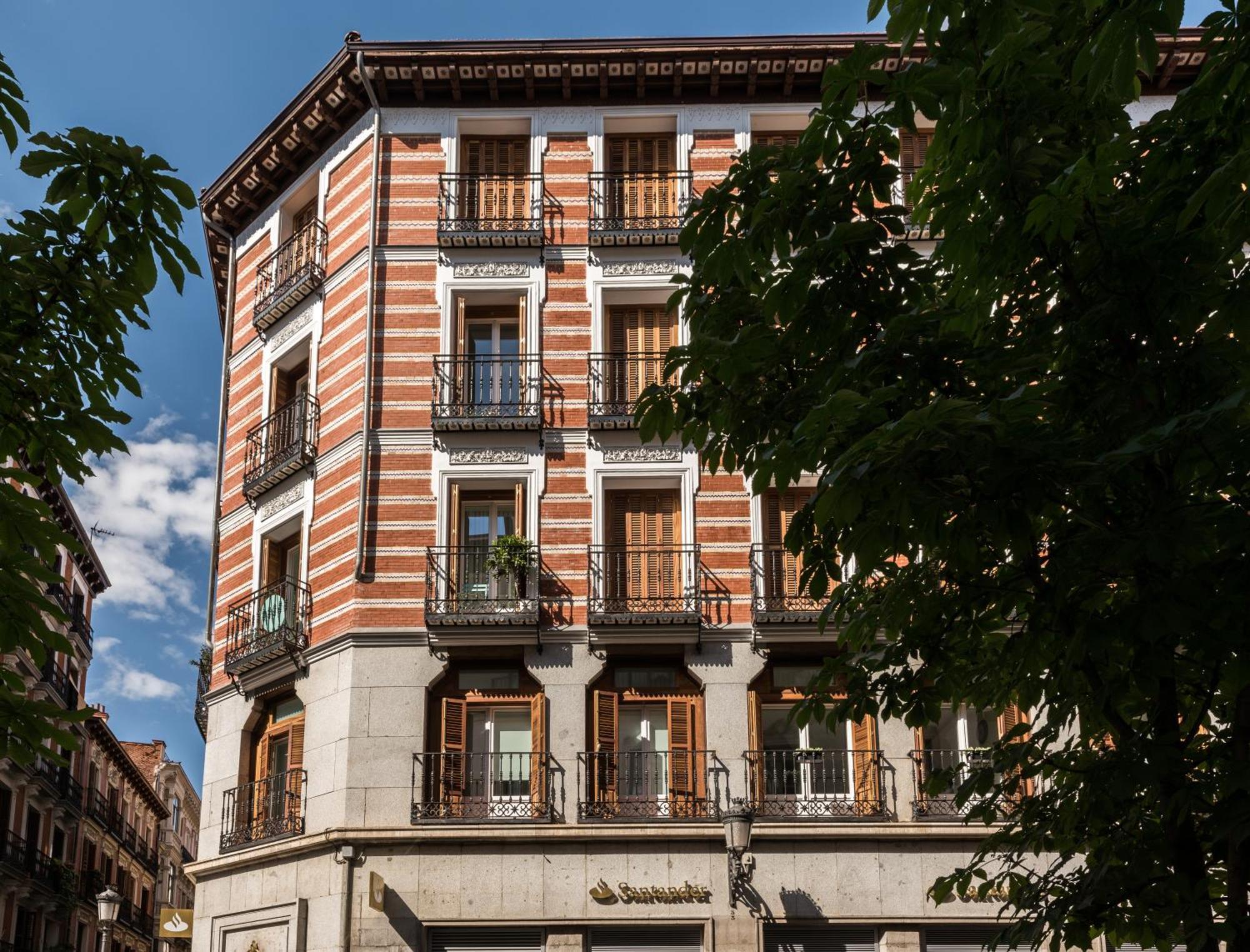 Atocha Peatonal - Barrio De Las Letras Madrid Rom bilde
